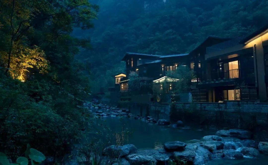 逃离神秘海底世界